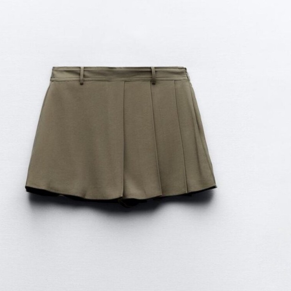 Zara Olive mini pleated skirt